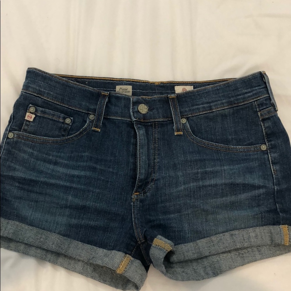 AG denim Pixie roll up short! Sz 28!
